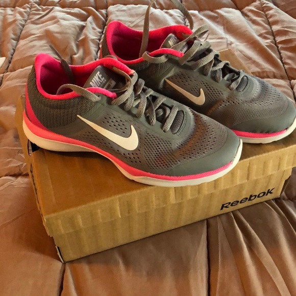 Nike sneakers - Picture 3 of 3